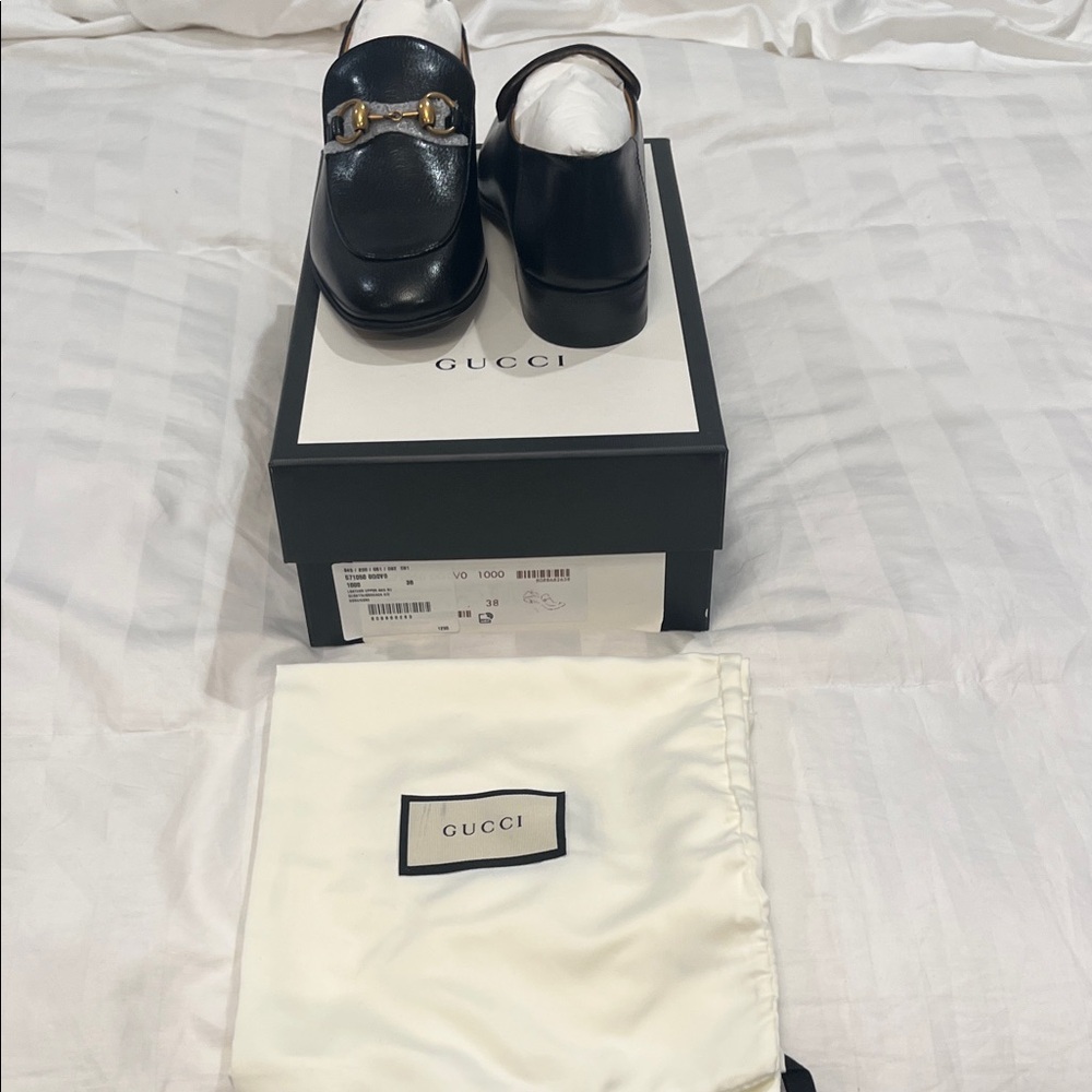 Gucci Black Leather Loafers with Gold Horsebit - Picture 4 of 15